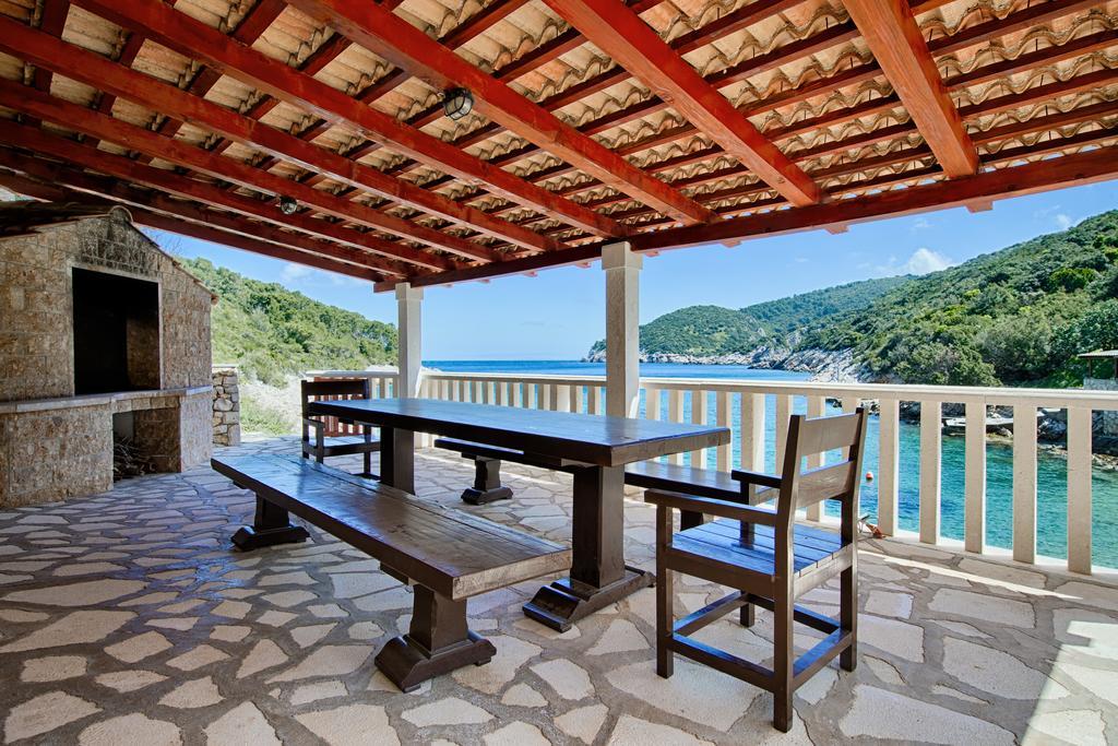 Villa Silente Okljucna Ngoại thất bức ảnh